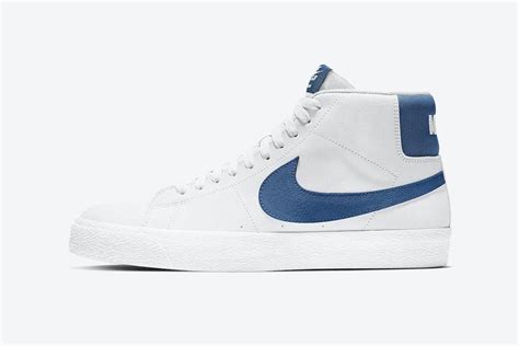 nike blue blazers|navy blue Nike blazers.